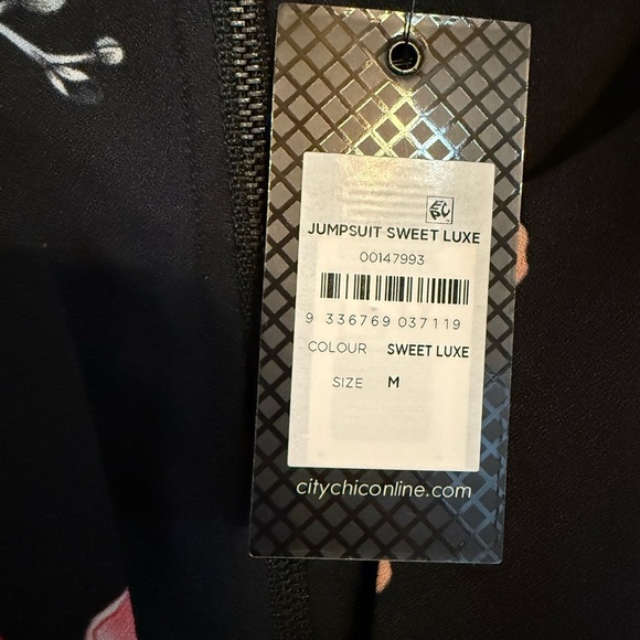 City Chic Belted Floral Black Jumpsuit Size 18 - Picture 6 of 7